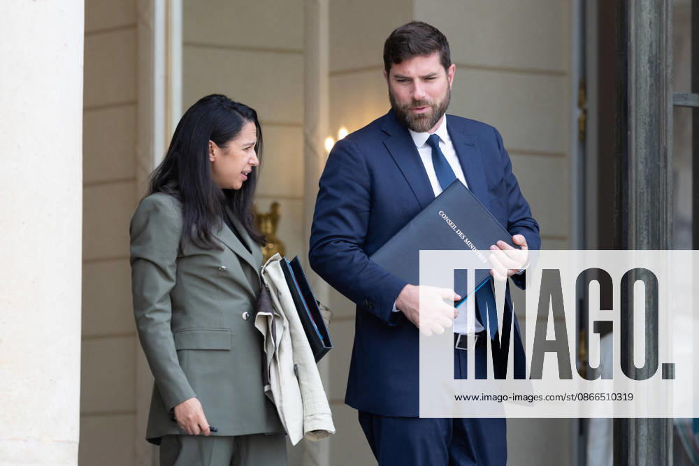 Weekly Cabinet Meeting - Paris French Overseas Minister Naima Moutchou and French Housing Minister Vincent Jeanbrun leaving after the weekly cabinet meeting at the Elysee Palace in Paris, France on September 10, 2026. Photo by Raphael Lafargue ABACAPRESS.COM Paris France