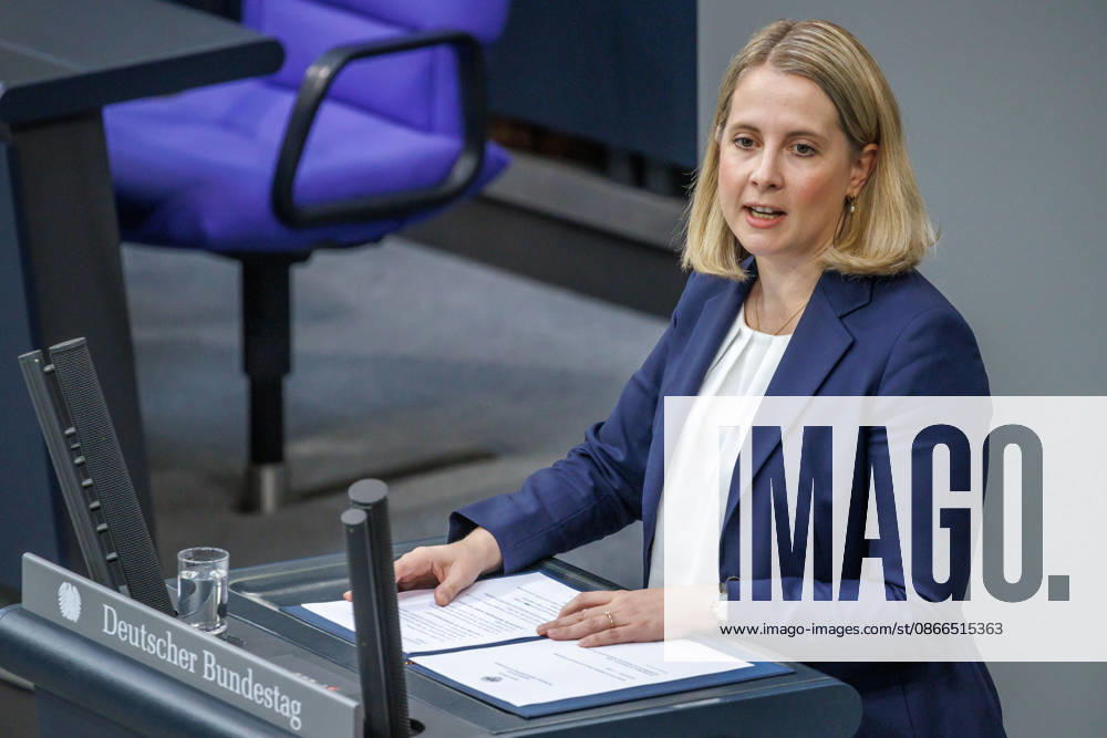 Bundestag: Verena Hubertz (SPD), Federal Minister for Housing, Urban Development, and Construction, at the German Bundestag on September 10, 2026, in Berlin, Berlin, Berlin, Germany, Bundestag