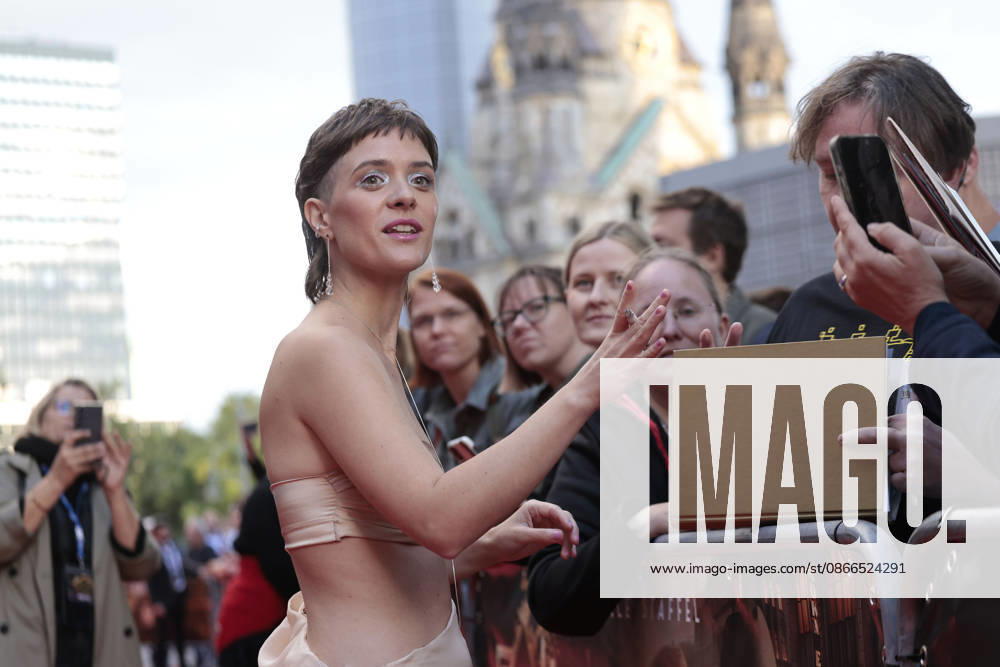 Liv Lisa Fries arrives at the premiere of the fifth and final season of the series *Babylon Berlin* on September 10, 2026, at the Zoo Palast in Berlin. Liv Lisa Fries arrives at the premiere of the fifth and final season of the series *Babylon Berlin* on September 10, 2026 at the Zoo Palast in Berlin, Germany. Babylon Berlin Season 5 Premiere in Berlin
