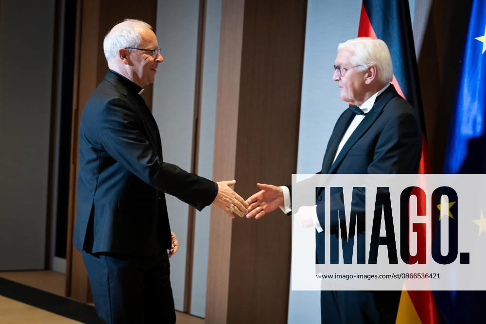 Federal President, Archbishop Hubertus Matheus Maria van Megen, Berlin, military parade, Spreebogen, Archbishop Hubertus Matheus Maria van Megen, Federal President, Frank-Walter Steinmeier, Berlin, Berlin, GER