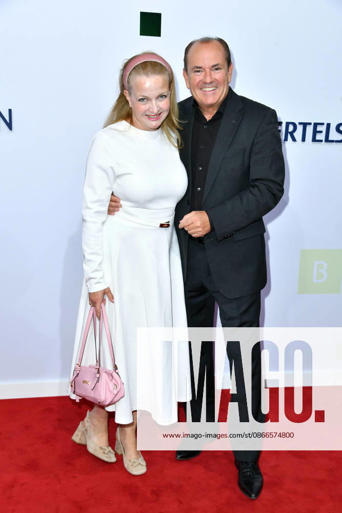 Wolfram Kons with his wife, Alexa Apermann, at the 2026 Bertelsmann Party at the Bertelsmann representative office in Berlin on September 10, 2026