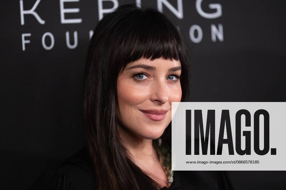 Kering s Caring for Women Dinner, New York, USA - 10 Sep Dakota Johnson attends Celebrities attend the Kering Foundation s Caring For Women Dinner at The Pool on September 10, 2026 in New York City. New York United States