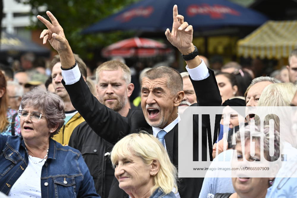 Czech Prime Minister Andrej Babis (ANO) attends the concert of Czech singer Michal David within the 50th annual Zahrada Cech fall fair for gardeners and growers, on September 11, 2026, in Litomerice, Czech Republic. (CTKxPhoto OndrejxHajek) CTKPhotoP2026091105276 CTKPhotoP2026091105276