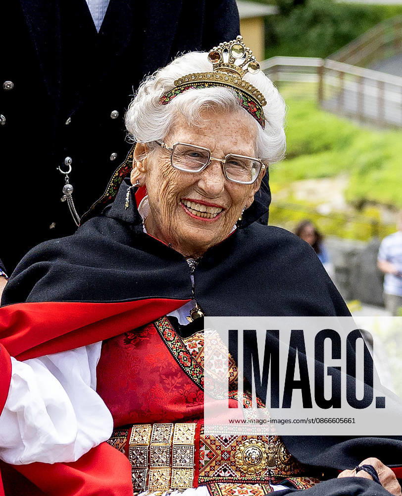 Prinzessin Astrid von Norwegen ist tot 31-08-2024 Norway Princess Astrid Mrs Ferner arriving at Hotel Union on Vinjevollen in Geiranger after the wedding of Princess Martha Louise and American Shaman Durek. Â