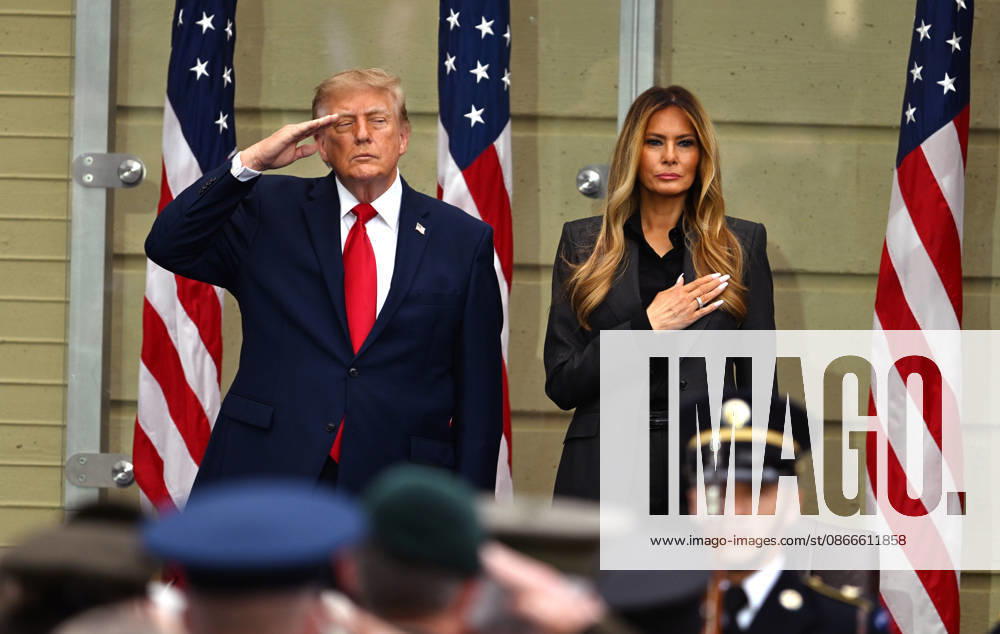 President Donald Trump and first lady Melania Trump stand for the national anthem at the Pentagon to mark 25 years since the 9 11 terrorist attacks on the Pentagon in Arlington, Virginia on Friday, September 11, 2026. ARL20260911155 ANNABELLExGORDON