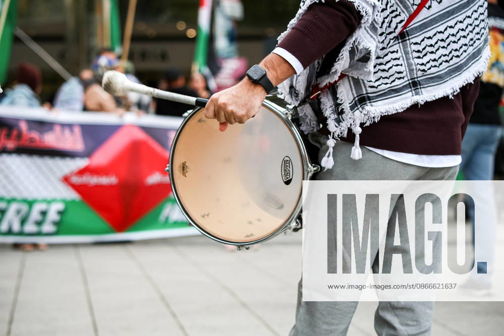 Hanover, Germany, Europe: Participants in a pro-Palestinian demonstration gather at Hanover Central Station on September 11, 2026. The photo shows demonstrators carrying Palestinian flags, posters, and banners during the public rally.