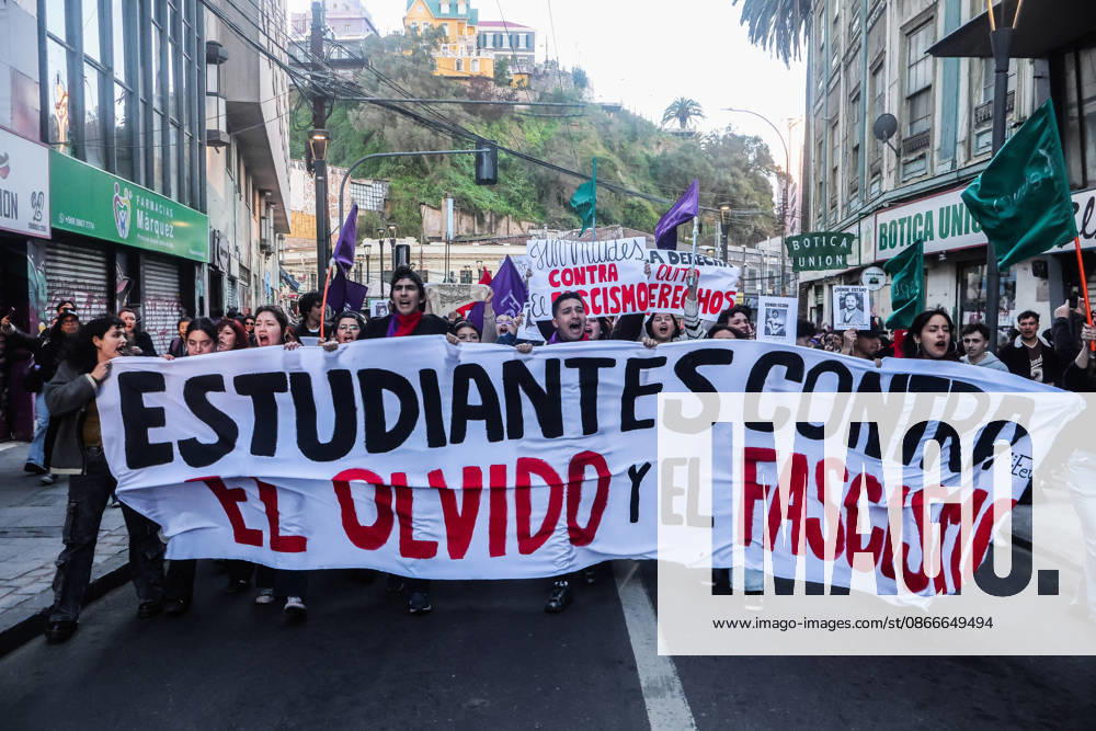 Protesters chant slogans and hold a banner expressing their opinion during a demonstration march commemorating the 53rd anniversary of the coup d Ãˆtat in ValparaÃaso. Valparaiso Chile - ZUMAs197 20260911_aaa_s197_414