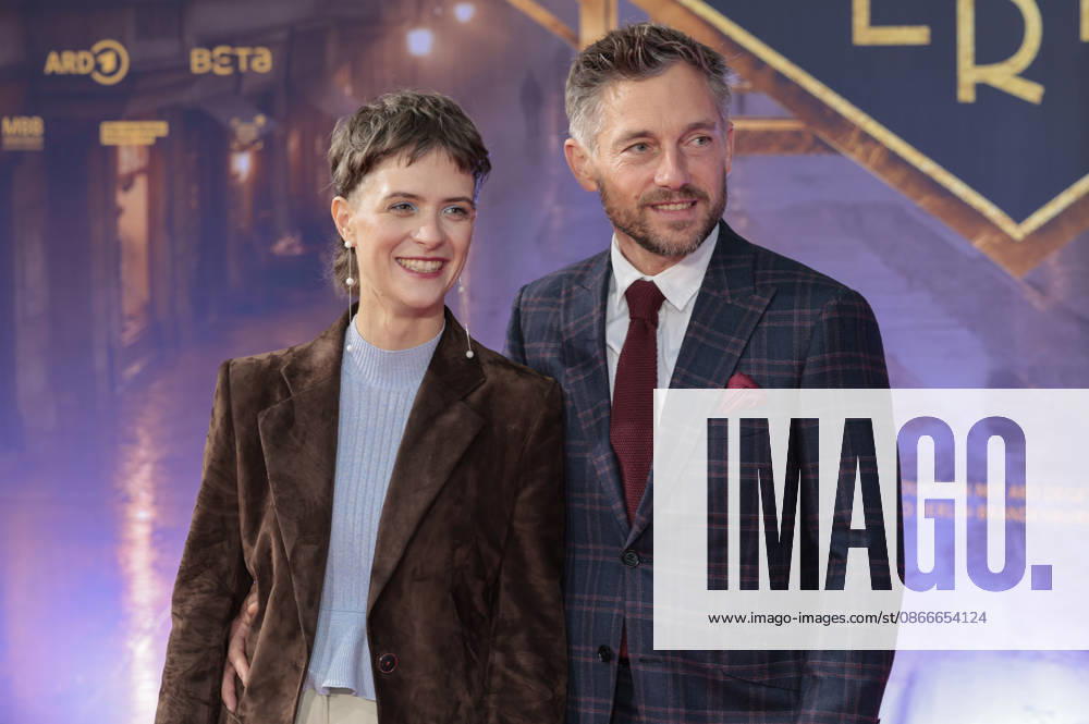 Liv Lisa Fries and Volker Bruch at the premiere of the fifth and final season of the TV series *Babylon Berlin* at the Naturstrom Open-Air Cinema in Cologne, September 11, 2026 Foto:xR.xSchmiegeltx xFuturexImagex babylon_6933