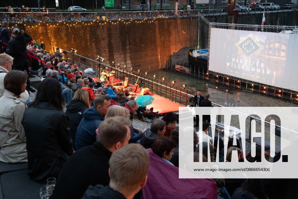 The open-air movie theater at Rheinauhafen in Cologne, Red Carpet, Red Carpet Show, Arrival, Premiere of the final season of *Babylon Berlin* on September 11, 2026, at the Naturstrom Open-Air Movie Theater at Rheinauhafen in Cologne,