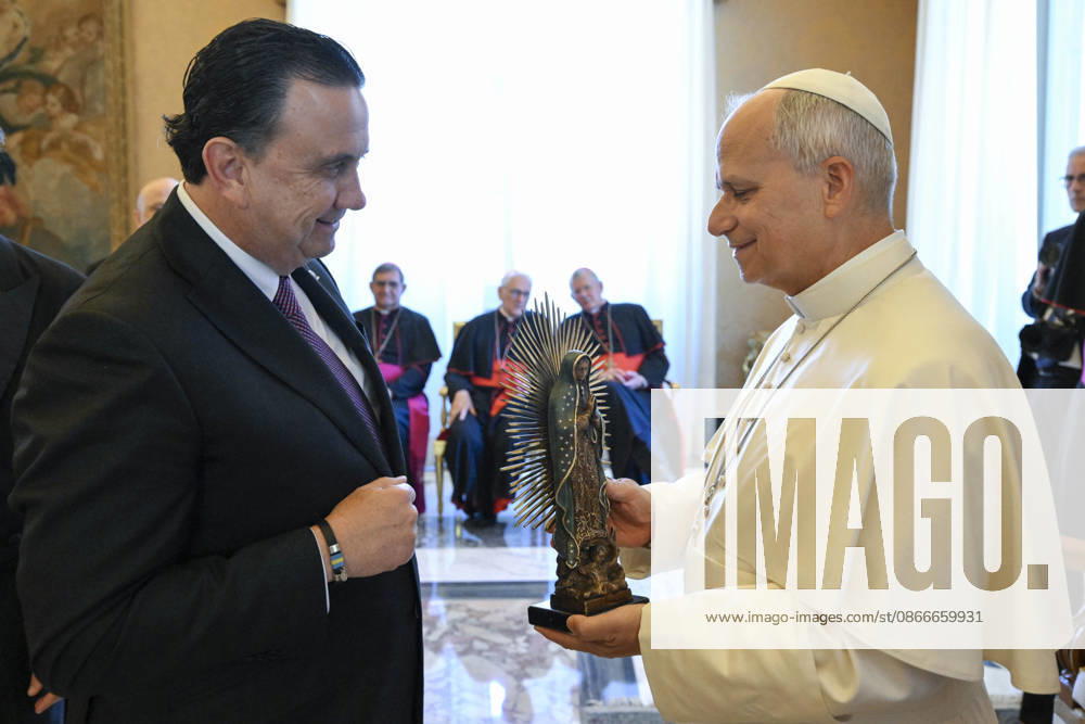 PRIVATE AUDIENCE Italy,Rome, Vatican, 2026 9 12 Pope Leo XVI receives in a private audience participants in the Fratelli tutti: North-South Social Dialogue meeting at the Vatican - NO BOOKS