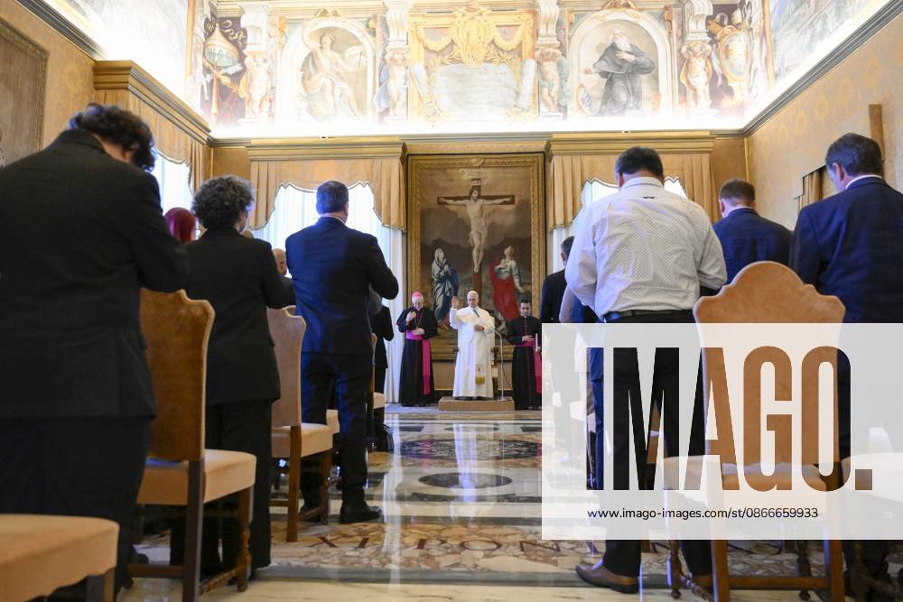 PRIVATE AUDIENCE Italy,Rome, Vatican, 2026 9 12 Pope Leo XVI receives in a private audience participants in the Fratelli tutti: North-South Social Dialogue meeting at the Vatican - NO BOOKS