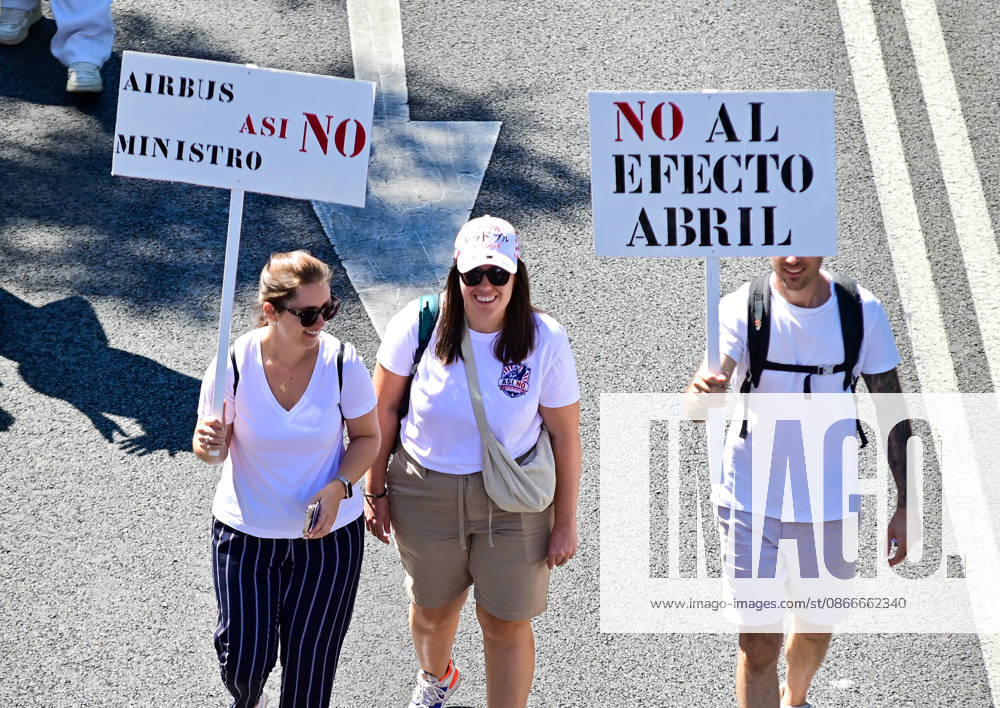 Workers from Airbus take part in a march for dignity at work in Madrid, organized by CGT Metal Madrid. The demonstration starts at Plaza de Colo³n and proceeds along Paseo de la Castellana towards the Ministry of Industry. Workers demand dignity at work and defend their labor rights and working conditions. Madrid SPAIN - ZUMAz108 20260912_znp_z108_002