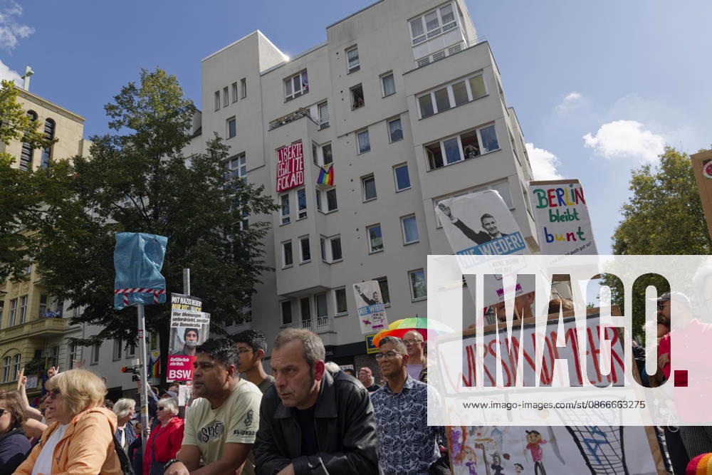 Neighborhood Protests Against AfD Campaign Rally September 12, 2026, Germany, Berlin Residents of the neighborhood around Klausenerplatz in Berlin s Charlottenburg district are protesting against an AfD campaign rally