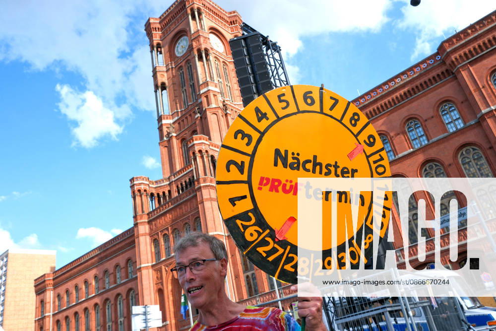 Berlin, Germany. Under the slogan Time for Change and alongside other organizations, thousands of people marched through Berlin today to demonstrate in support of democracy in front of the Red City Hall.