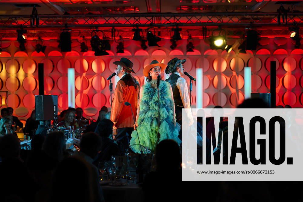 German Acting Award 2026: Hans Werner Meyer, Nadine Heidenreich, Christian Senger; Singing Performance; Stage Show; Celebrating 15 Years of the German Acting Award and 20 Years of the BFFS; Pullman Berlin Schweizerhof; Date: September 11, 2026