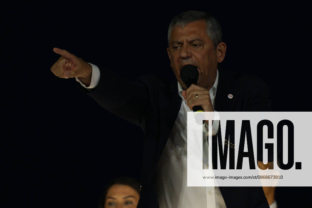 Ozgur Ozel, leader of main opposition New Party, gives a speech during a rally to protest the annulment and re-run of the election for the Deputy Mayor of Uskudar, which took place following the arrest of Uskudar Mayor Sinem Dedetas in Istanbul, Turkey on September 12, 2026. Uskudar Turkey - ZUMAu194 20260912_zip_u194_005