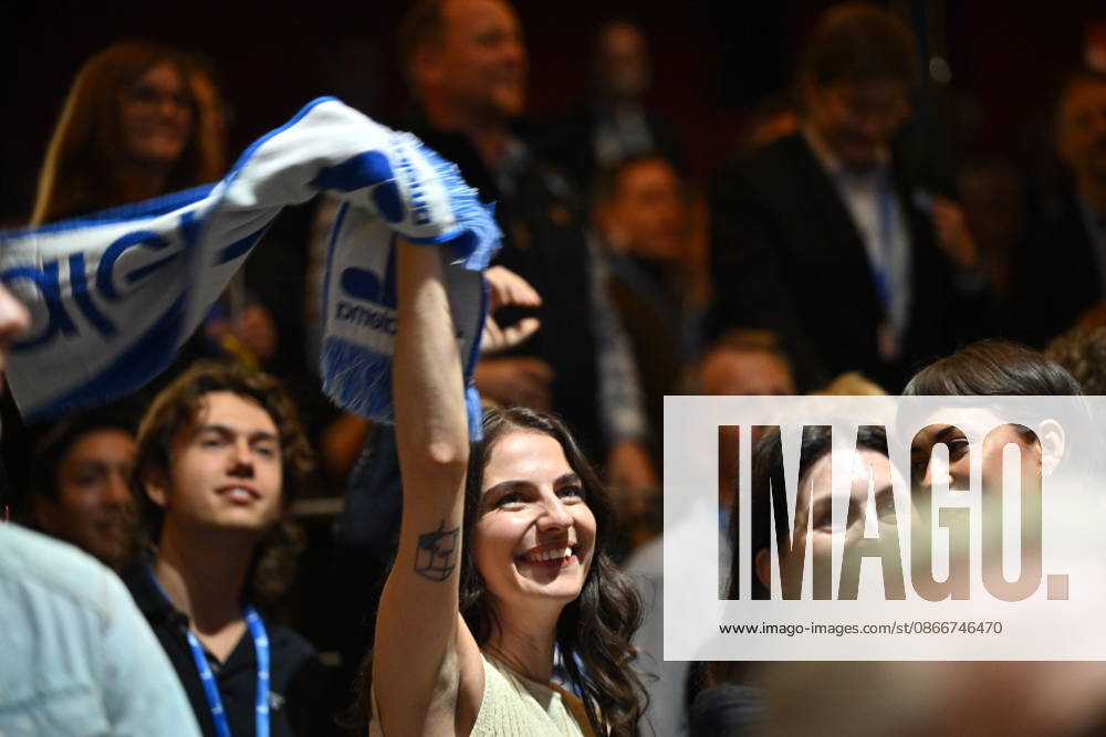 STOCKHOLM, SWEDEN 20260913 Romina Pour-Okhtari at the Liberal Party s election night party at the Vasa Theater, Vasagatan, STOCKHOLM, SWEDEN