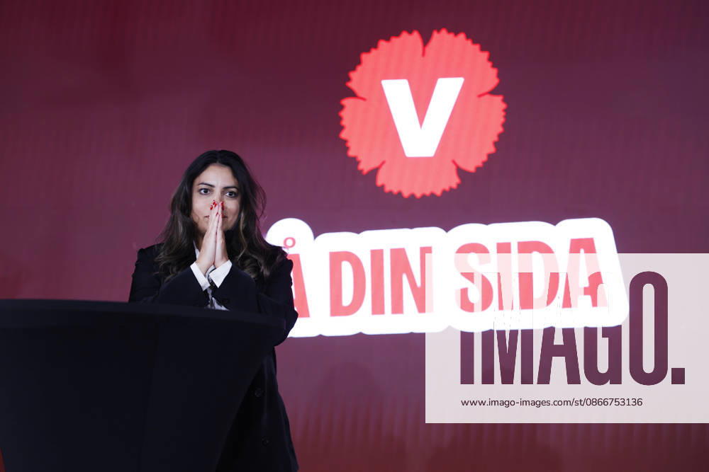 STOCKHOLM, SWEDEN 20260914 Left Party leader Nooshi Dadgostar V speaks during the Left Party s election night watch at At Six, Brunkebergs torg, STOCKHOLM, SWEDEN
