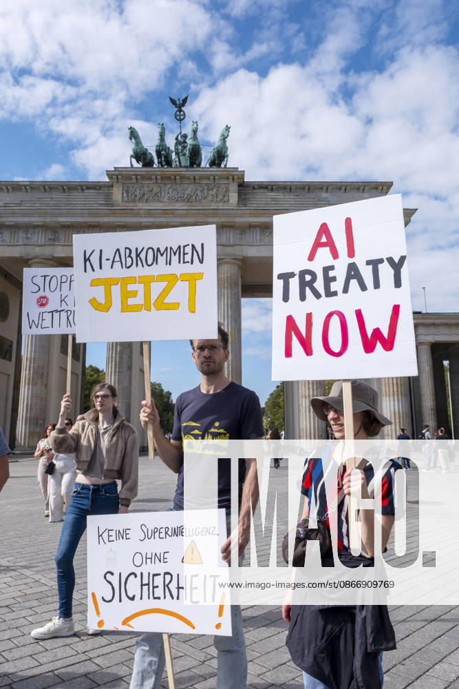 On Tuesday, September 15, 2026, activists held a demonstration in front of the Brandenburg Gate to draw attention to the risks posed by artificial intelligence (AI). The Super AI? No, Thanks ca