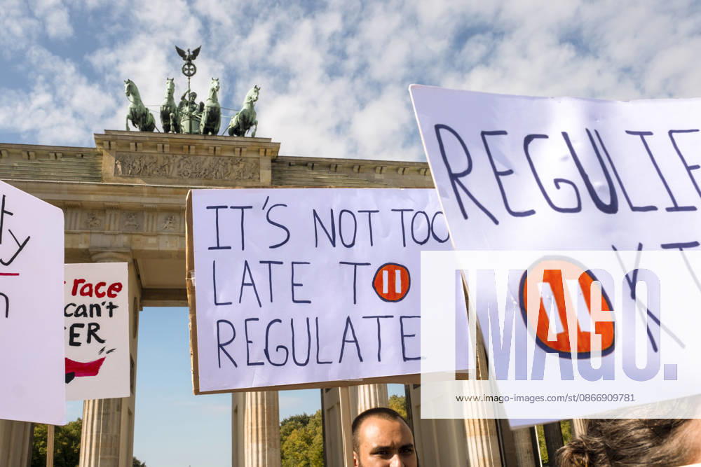 On Tuesday, September 15, 2026, activists held a demonstration in front of the Brandenburg Gate to draw attention to the risks posed by artificial intelligence (AI). The Super AI? No, Thanks ca