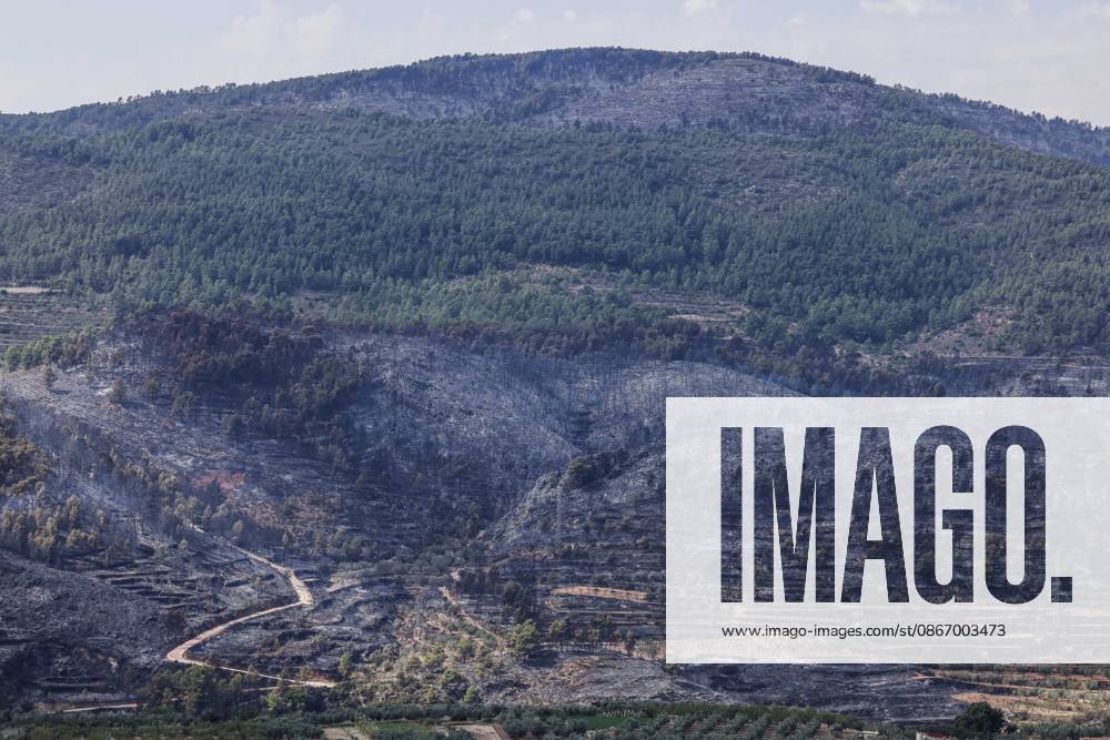 The Tuéjar fire has burned 880 hectares, and efforts are focused on preventing it from crossing the reservoir ahead of the storm. Area burned by the wildfire, as of September 16, 2026, in Tuéjar, Valencia, Valencian Community, Spain. The fire, which broke out on the afternoon of Tuesday, September 15, in the Valencian town of Tuéjar, has evolved favorably overnight, but it remains active, and efforts are now focused on preventing it from spreading west of the reservoir, with authorities monitoring the storm expected this afternoon and wind conditions, which may be erratic with gusts ranging from 50 to 80 kilometers per hour. SEPTEMBER 16, 2026 Tuéjar, Valencia, Valencian Community Tuéjar, Valencia, Valencian Community, Spain