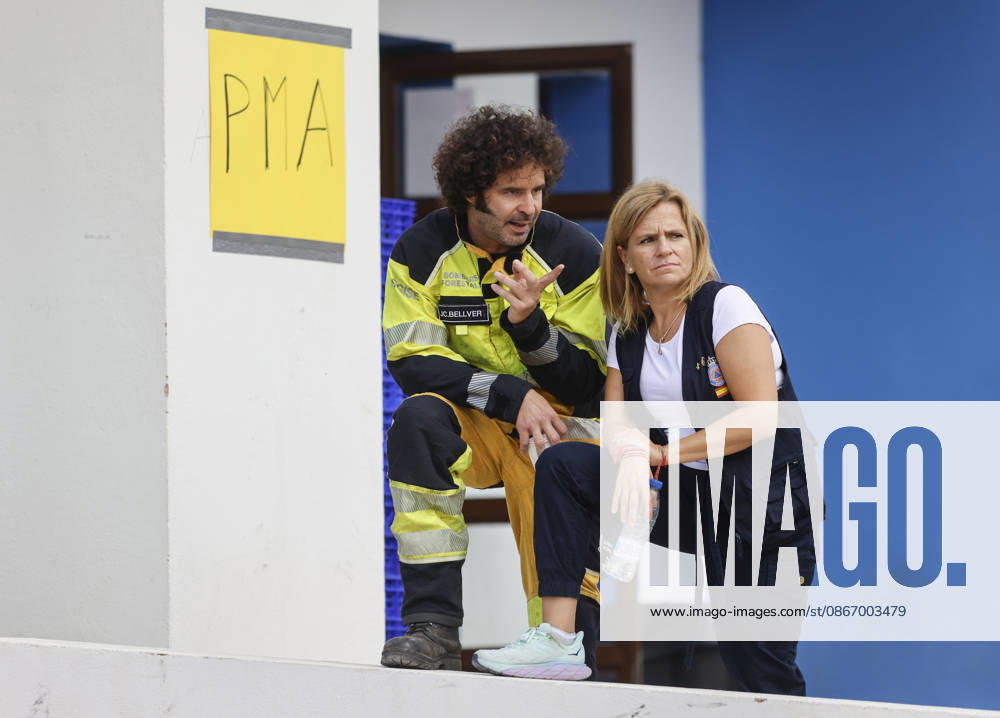 The Tuéjar fire has burned 880 hectares, and efforts are focused on preventing it from crossing the reservoir ahead of the storm. The Government Delegate for the Valencian Community, Pilar Bernabé, is working at the Advanced Command Post (PMA) for the fire, on September 16, 2026, in Tuéjar, Valencia, Valencian Community, Spain. The fire, which broke out on the afternoon of Tuesday, September 15, in the Valencian town of Tuéjar, has evolved favorably overnight, but it remains active, and efforts are now focused on preventing it from spreading west of the reservoir, as authorities monitor the storm expected this afternoon and the wind conditions, which may be erratic with gusts ranging from 50 to 80 kilometers per hour. SEPTEMBER 16, 2026 Tu