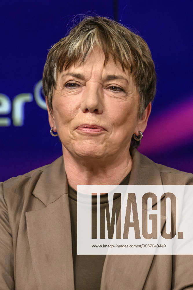 Pictured, from left: Margot Käßmann, theologian, GER, Berlin, studio, guest on *Maischberger*, political talk show, TV, program, with host Sandra Maischberger, *Das Erste*, from Adlershof, Am Studio 20, September 16, 2026,