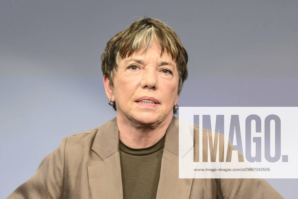Pictured from left: Margot Käßmann, theologian, GER, Berlin, studio, guest on Maischberger, political talk show, TV, program, with host Sandra Maischberger, Das Erste, from Adlershof, Am Studio 20, September 16, 2026,