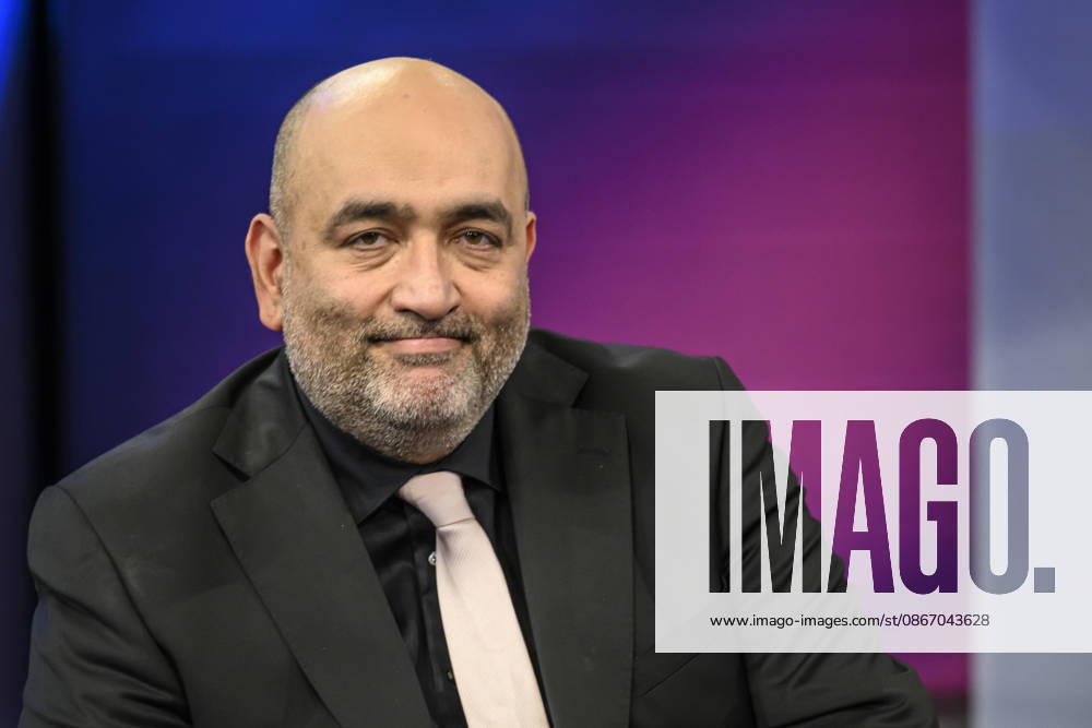 Pictured, from left: Omid Nouripour, Alliance 90 The Greens, Vice President of the Bundestag, GER, Berlin, studio, guest on Maischberger, political talk show, TV, program, with host Sandra Maischberger, Das Erste, from Studio 20 in Adlershof, September 16, 2026,