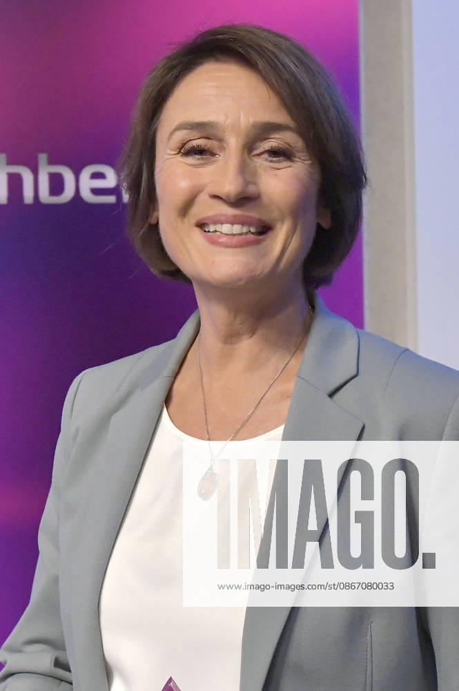 Sandra Maischberger on the ARD talk show *maischberger* in the studio in Berlin-Adlershof, Berlin, September 16, 2026 Foto:xM.xBehrensx xFuturexImagex maischberger1609_6936