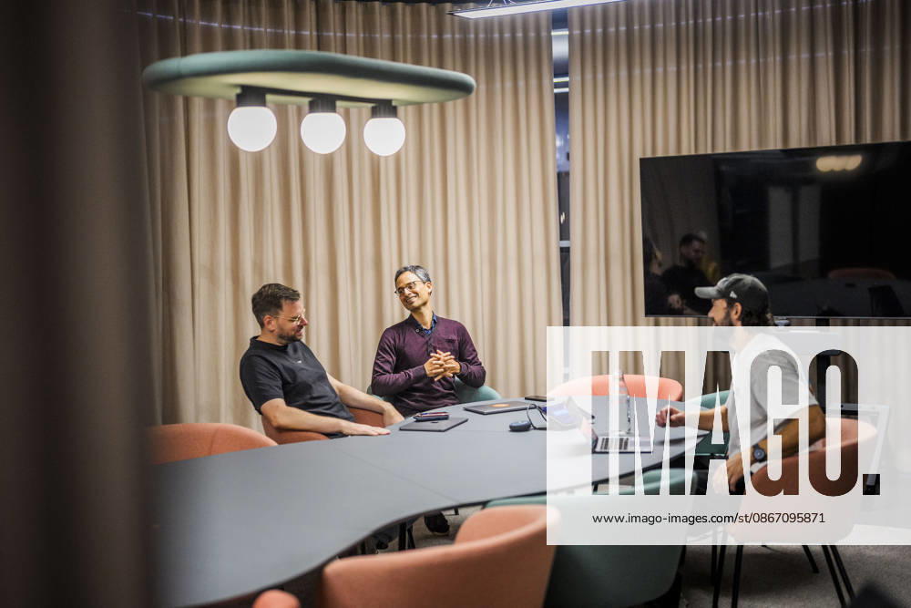 Fotostory Pressetermin bei Zalando: ZALANDO Outlet Store, Headquarters, and Workspaces in Berlin, photographed on September 16, 2026, Berlin, September 16, 2026, Berlin, Germany FOR – IMAGE USE ONLY IN A ZALANDO CONTEXT