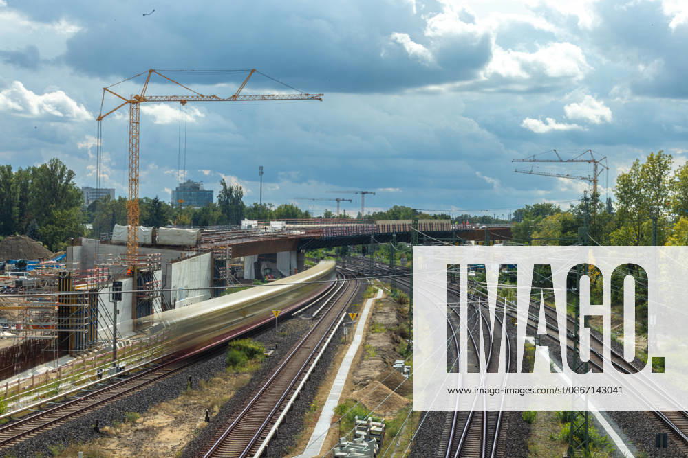 A100 Road Resurfacing of the Westend Bridge, Germany, Berlin-Westend, September 17, 2026: Construction site for the new A100 bridge over the Ringbahn tracks, built to replace the prestressed concrete structure that was demolished in the spring of 2025