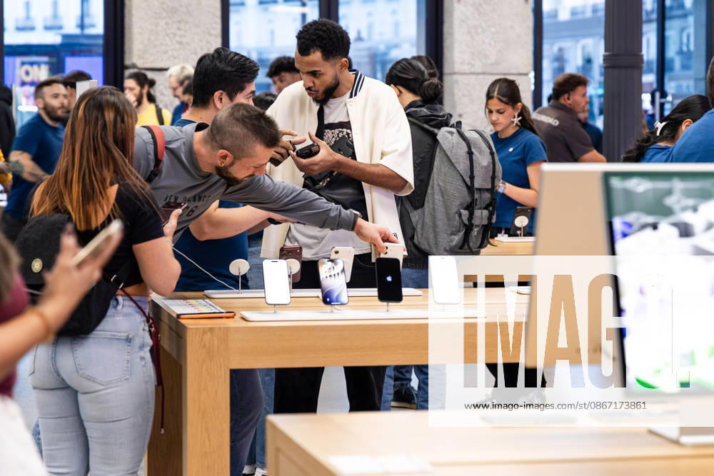 Apple Launches Its New Products Several people check out the new iPhone models at the Apple Store in Puerta del Sol on September 18, 2026, in Madrid, Spain. Apple is unveiling its new line of smartphones today iPhone 18, Apple Watch Series 12, Apple Watch Ultra 4, and AirPods. Apple is also releasing its first foldable iPhone, the iPhone Duo. SEPTEMBER 18, 2026 Carlos Lujá Madrid, Spain