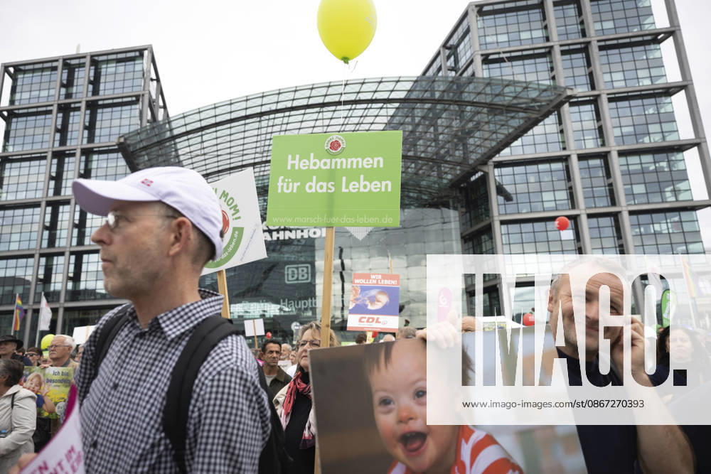 On Saturday, September 19, 2026, numerous anti-abortion activists participated in a March for Life organized by the Federal Association for the Right to Life in Berlin. The Federal Association for the Right to Life is demonstrating against abortion and assisted suicide. According to the announcement, Germany’s largest pro-life eve