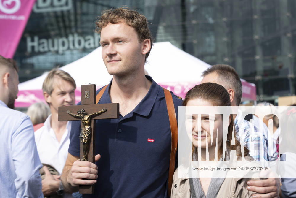 On Saturday, September 19, 2026, numerous anti-abortion activists participated in a March for Life organized by the Federal Association for the Right to Life in Berlin. The Federal Association for the Right to Life is demonstrating against abortion and assisted suicide. According to the announcement, Germany’s largest pro-life eve