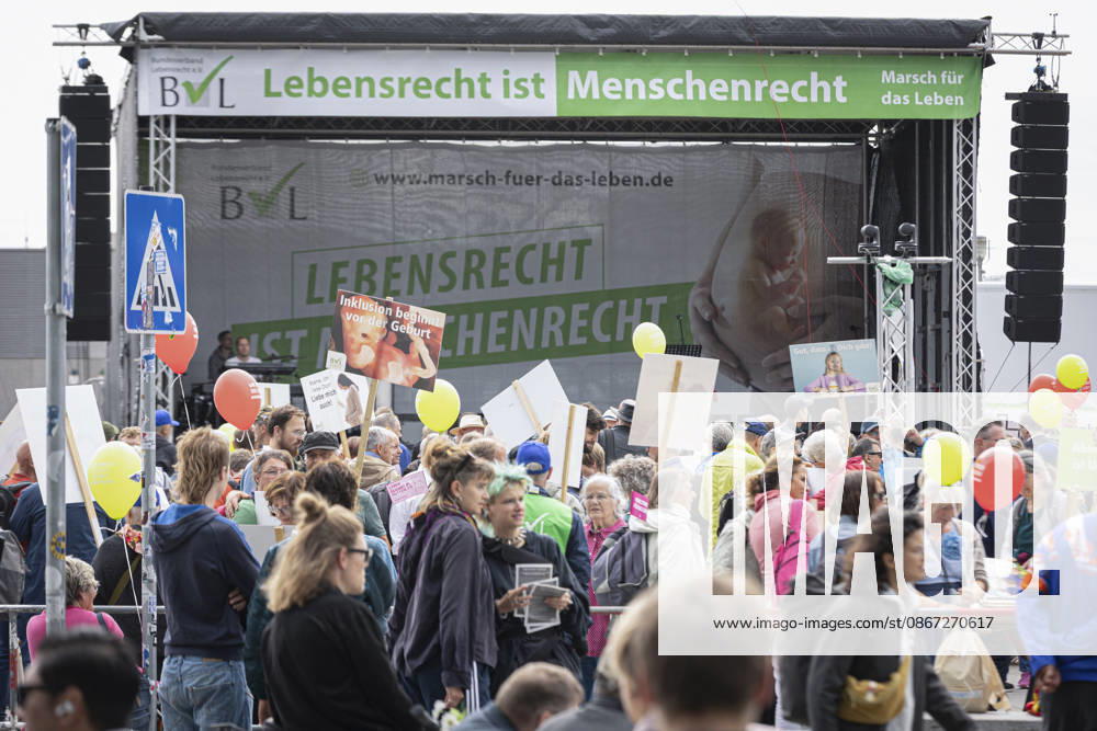 On Saturday, September 19, 2026, numerous anti-abortion activists took part in a March for Life organized by the Federal Association for the Right to Life in Berlin. The Federal Association for the Right to Life is demonstrating against abortion and assisted suicide. According to the announcement, this is the largest pro-life even