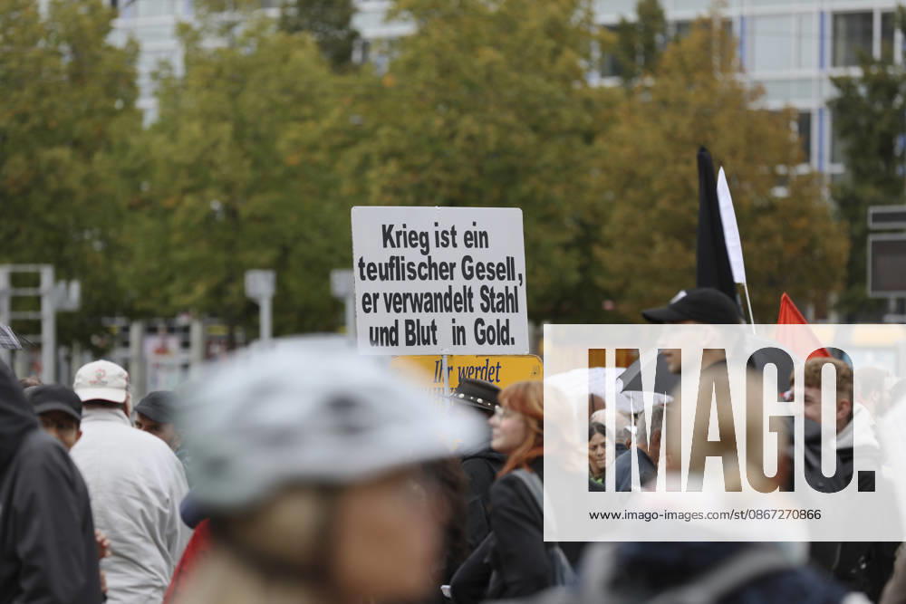 Coalition Protests Against the Establishment of an Arms Company Demonstrators from the No Missile Factory in Leipzig coalition protest against the planned establishment of the U.S.-Israeli arms company Covenant in Leipzig on September 19, 2026