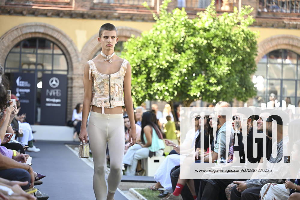 Apo Biyeyemete - Mercedes Benz Fashion Week Madrid, Spain - 19 Sep 2026 A model parades with Apo Biyeyemete a design during the Mercedes Benz Fashion Week Madrid at Cibeles Palace in Madrid. Madrid Spain