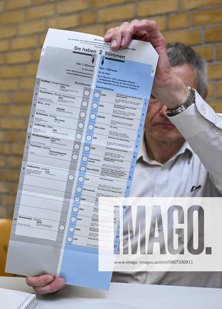 Voters head to polls for Berlin and Mecklenburg-Vorpommern state elections in Germany BERLIN, GERMANY - SEPTEMBER 20: Voters cast their ballots at a polling station in the Charlottenburg district during state elections in Berlin, Germany on September 20, 2026. Voters went to the polls for state elections in both Berlin and Mecklenburg-Vorpommern to elect their respective regional legislatures. Halil Sagirkaya Anadolu Berlin Germany. Editorial use only. Please get in touch for any other usage.