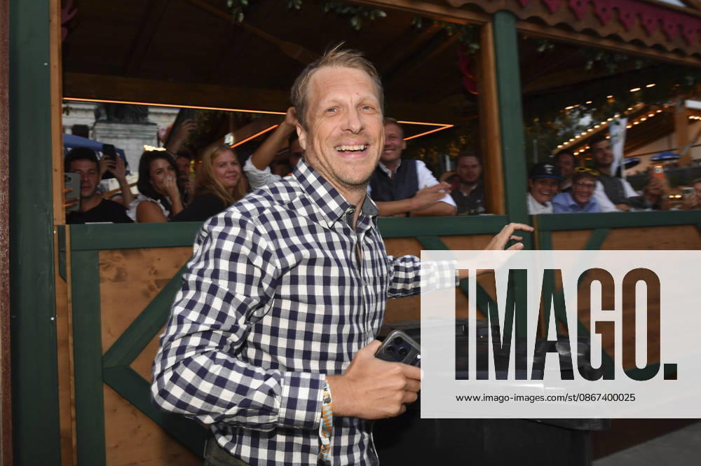 Oliver Pocher at the Almauftrieb event at the Käfer Wiesn Schänke during the 191st Oktoberfest in 2026 at the Theresienwiese in Munich, September 20, 2026 Foto:xB.xInsingerx xFuturexImagex almauftrieb_6908