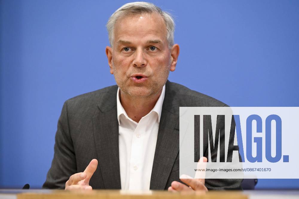 ABB BPK Leif Erik Holm, AfD Mecklenburg-Western Pomerania Topic: AfD—The Impact of the State Elections in Berlin and Mecklenburg-Western Pomerania on Federal Politics Statement at the BPK Federal Press Conference on September 21, 2026, in Berlin, Germany