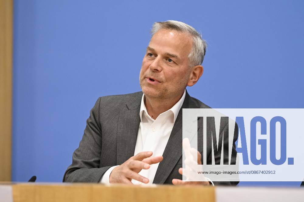 ABB BPK Leif Erik Holm, AfD Mecklenburg-Western Pomerania Lead Candidate Topic: AfD—Impact of the State Elections in Berlin and Mecklenburg-Western Pomerania on Federal Politics Statement at the BPK Federal Press Conference on September 21, 2026, in Berlin, Berlin, Germany