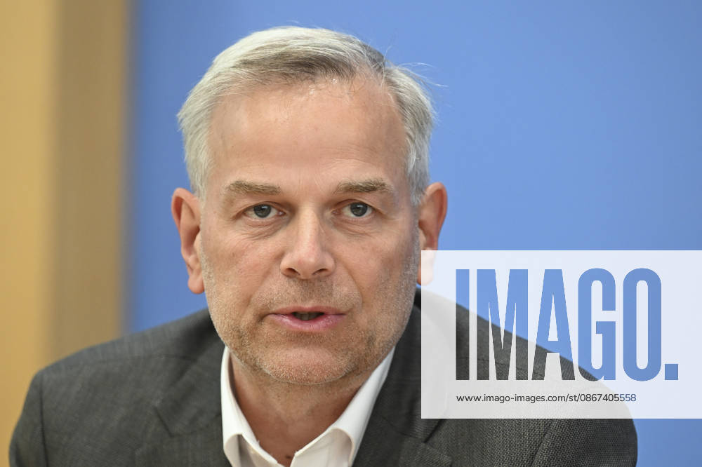 AfD officials assess state election results in Germany BERLIN, GERMANY - SEPTEMBER 21: Leif-Erik Holm, candidate for state premier of Mecklenburg-Vorpommern holds a press conference on the election results following the elections held in the German states of Berlin and Mecklenburg-Vorpommern in Berlin, Germany on September 21, 2026. Halil Sagirkaya Anadolu Berlin Germany. Editorial use only. Please get in touch for any other usage.