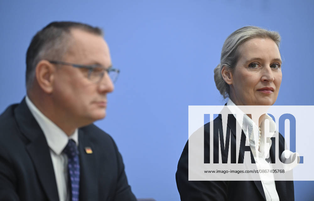 AfD officials assess state election results in Germany BERLIN, GERMANY - SEPTEMBER 21: AfD Co-Chairs Alice Weidel and Tino Chrupalla hold a press conference on the election results following the elections held in the German states of Berlin and Mecklenburg-Vorpommern in Berlin, Germany on September 21, 2026. Halil Sagirkaya Anadolu Berlin Germany. Editorial use only. Please get in touch for any other usage.