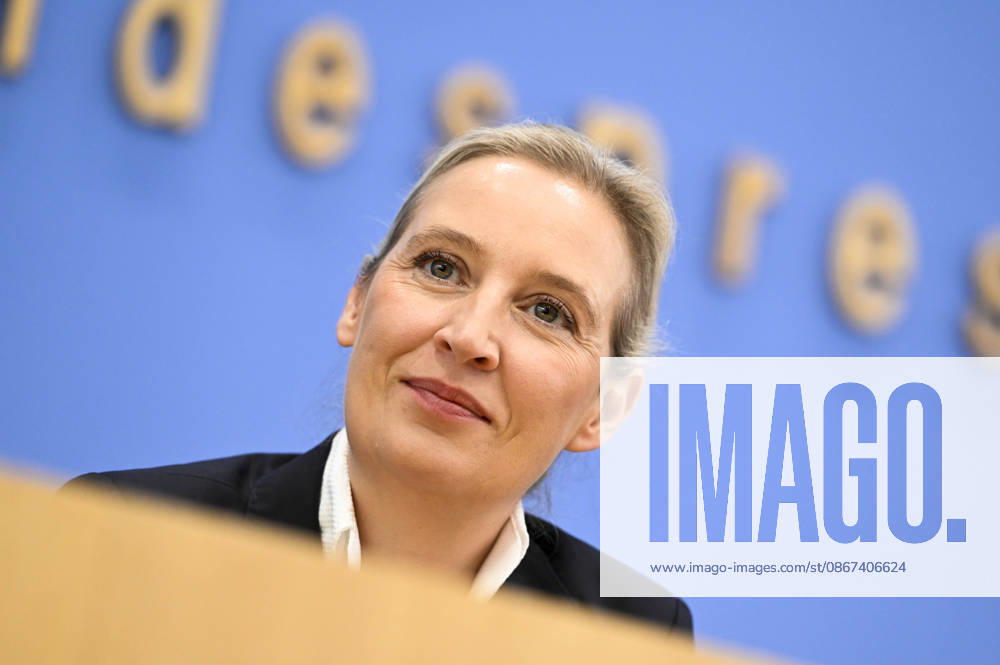 ABB BPK Alice Weidel, Federal Spokesperson for the AfD and Co-Chair of the AfD parliamentary group Topic: AfD—Impact of the state elections in Berlin and Mecklenburg-Western Pomerania on federal politics Statement at the BPK Federal Press Conference on September 21, 2026, in Berlin, Berlin, Germany