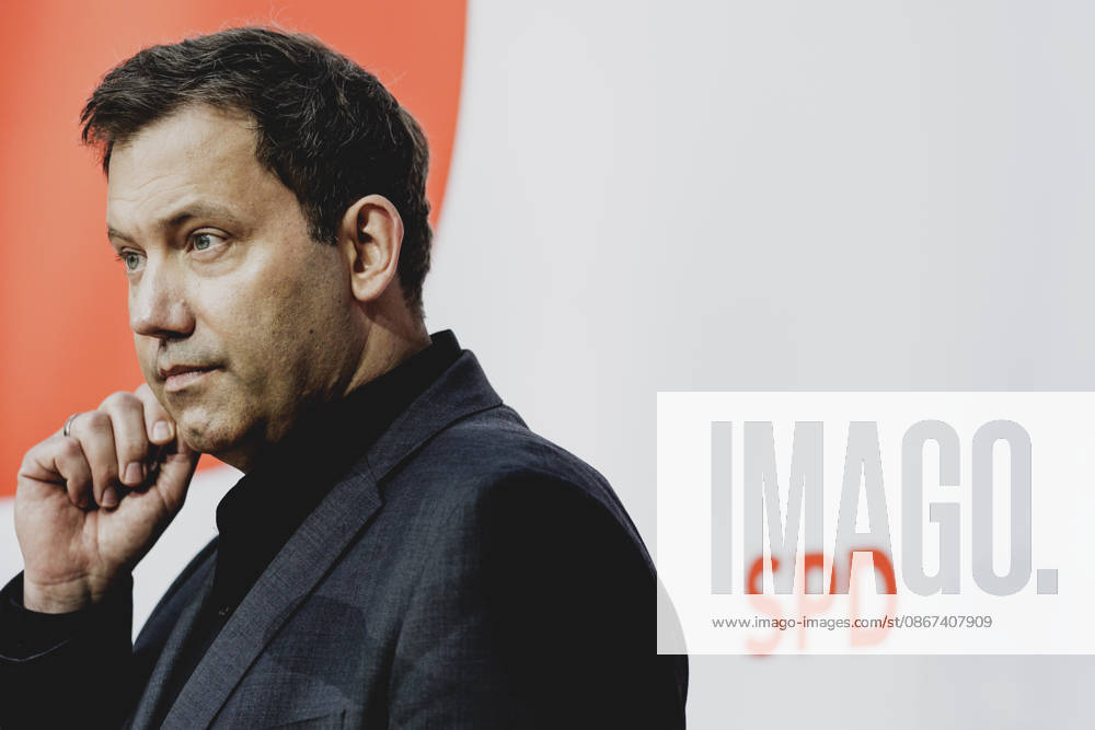 Lars Klingbeil, Federal Minister of Finance, photographed during a press conference in response to the state election in Mecklenburg-Western Pomerania and the Berlin House of Representatives election, September 21, 2026. While Die Linke won the election in Berlin with 25.7 percent, ahead