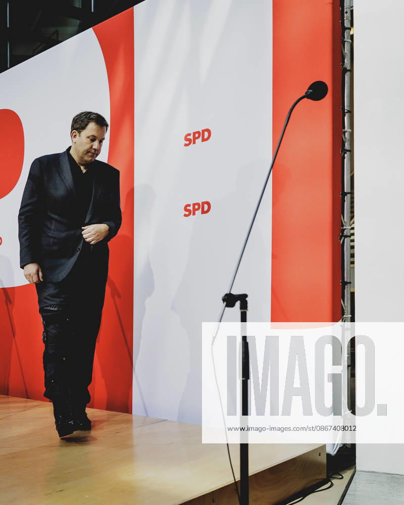 Lars Klingbeil, Federal Minister of Finance, photographed during a press conference in response to the state election in Mecklenburg-Western Pomerania and the Berlin House of Representatives election, September 21, 2026 While Die Linke won the election in Berlin with 25.7 percent, ahead o