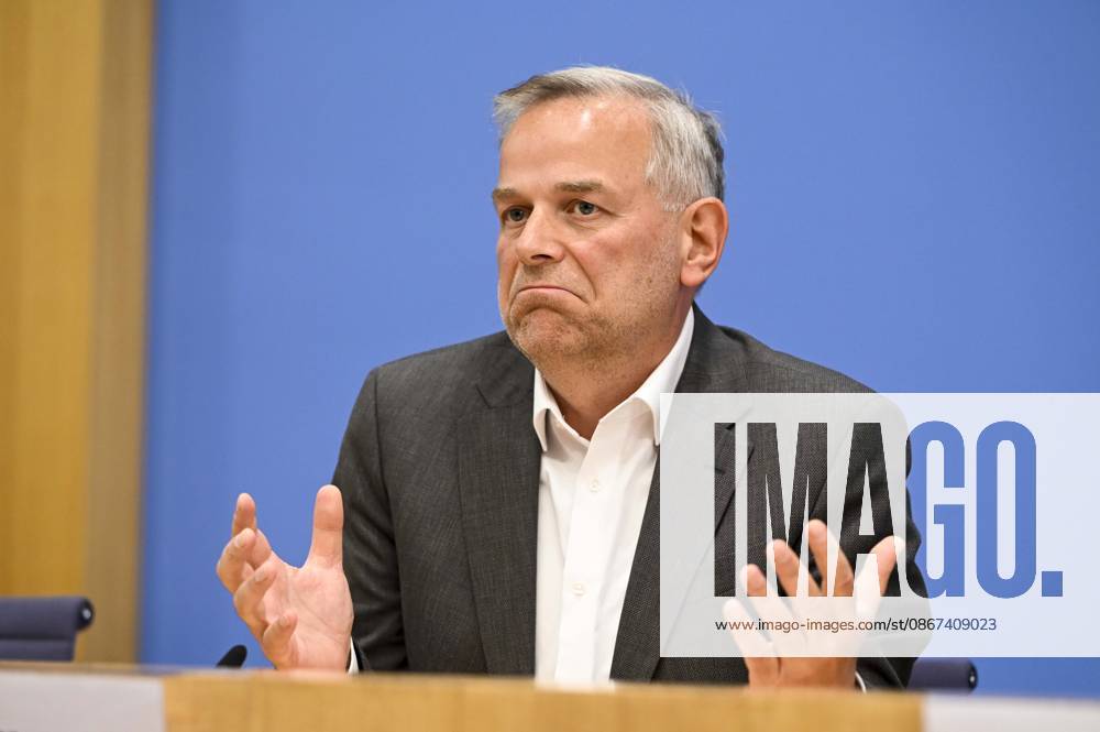 ABB BPK Leif Erik Holm, AfD Mecklenburg-Western Pomerania’s lead candidate Topic: AfD—The Impact of the State Elections in Berlin and Mecklenburg-Western Pomerania on Federal Politics Statement at the BPK Federal Press Conference on September 21, 2026, in Berlin, Berlin, Germany