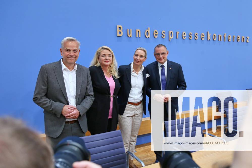 Federal Press Conference: AfD—Impact of the State Elections in Berlin and Mecklenburg-Western Pomerania on Federal Politics Leif Erik Holm, AfD candidate for the office of Minister-President in Mecklenburg-Western Pomerania, Kristin Brinker, AfD lead candidate for Berlin, and AfD chairpersons Tino Chrupalla and Alice Weidel