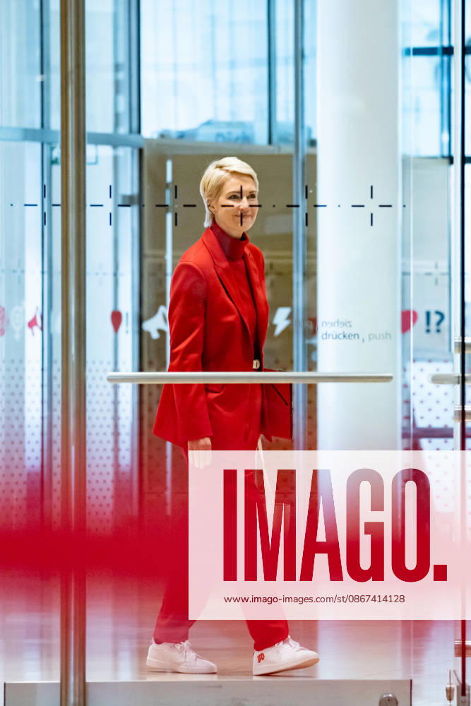Manuela Schwesig, the SPD s top candidate in Mecklenburg-Western Pomerania, arrives at a press conference at the Willy Brandt House in Berlin on September 21, 2026, to discuss reactions to the state elections in Mecklenburg-Western Pomerania and Berlin